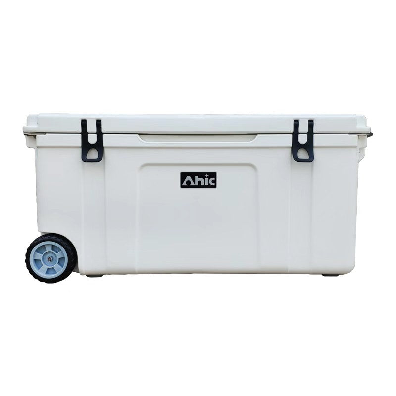 Ahic wheeled cooler box closed - front view